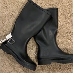 Black rain boots